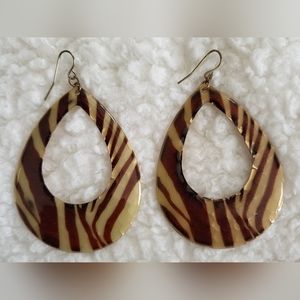 Vintage earrings, brown and cream